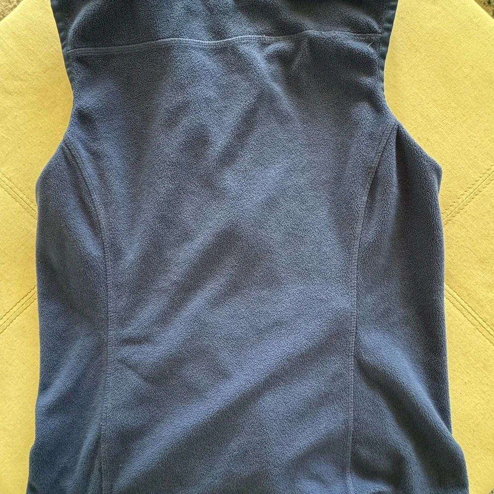 Vineyard vines vest. Used but in still good condition.  Size small. Blue. - Picture 4 of 4